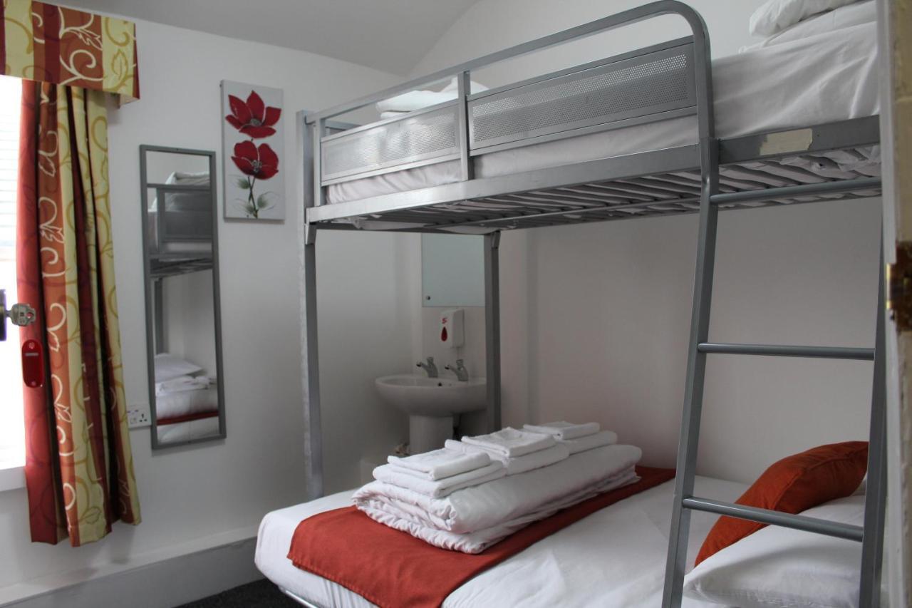 Backpackers Blackpool Hotel & Suites Esterno foto
