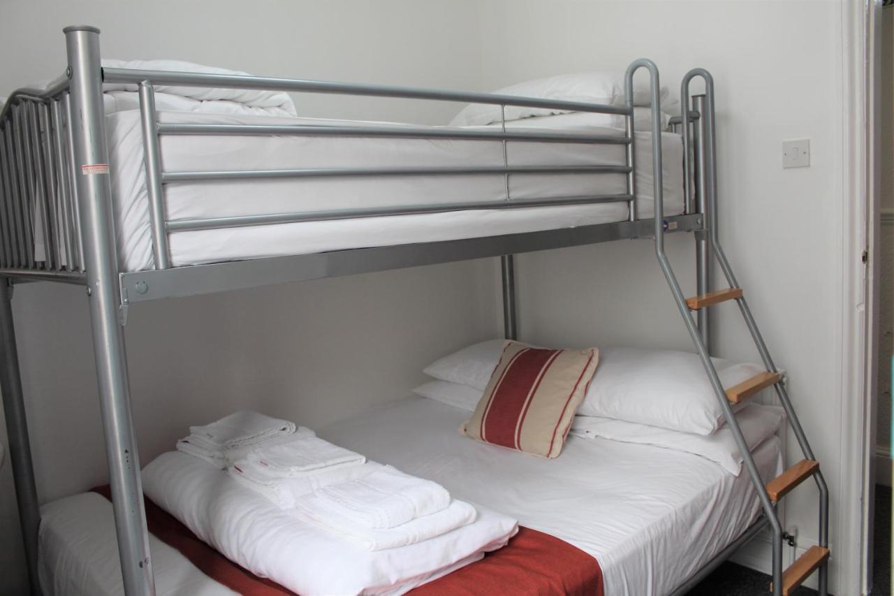 Backpackers Blackpool Hotel & Suites Esterno foto