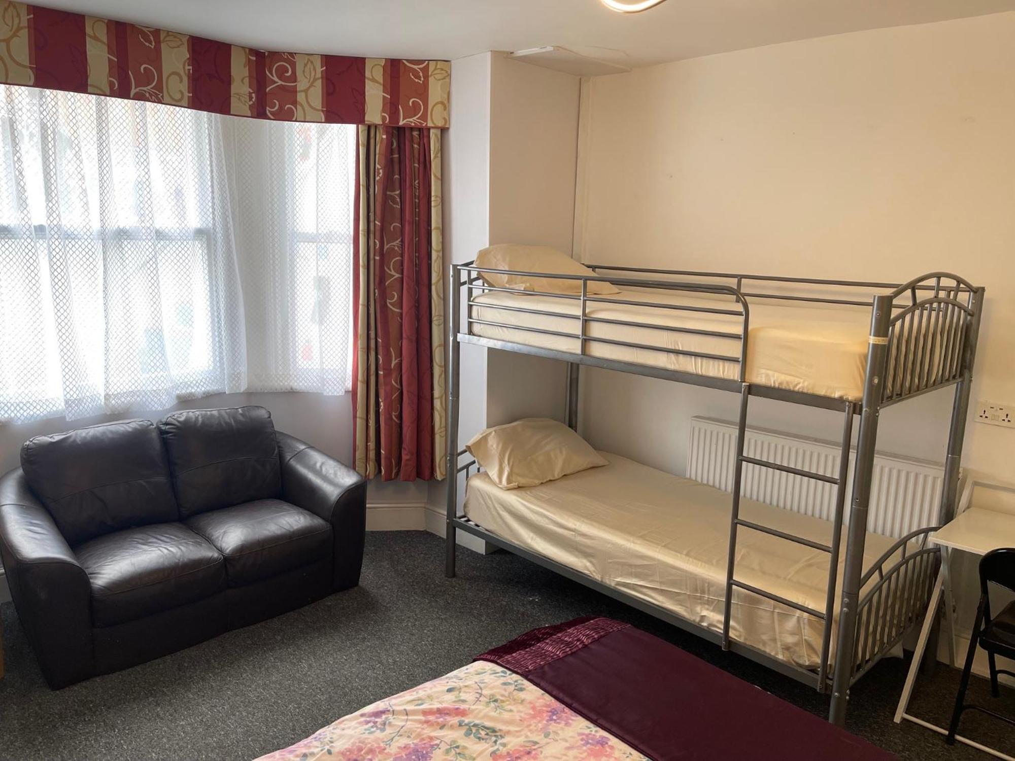 Backpackers Blackpool Hotel & Suites Esterno foto