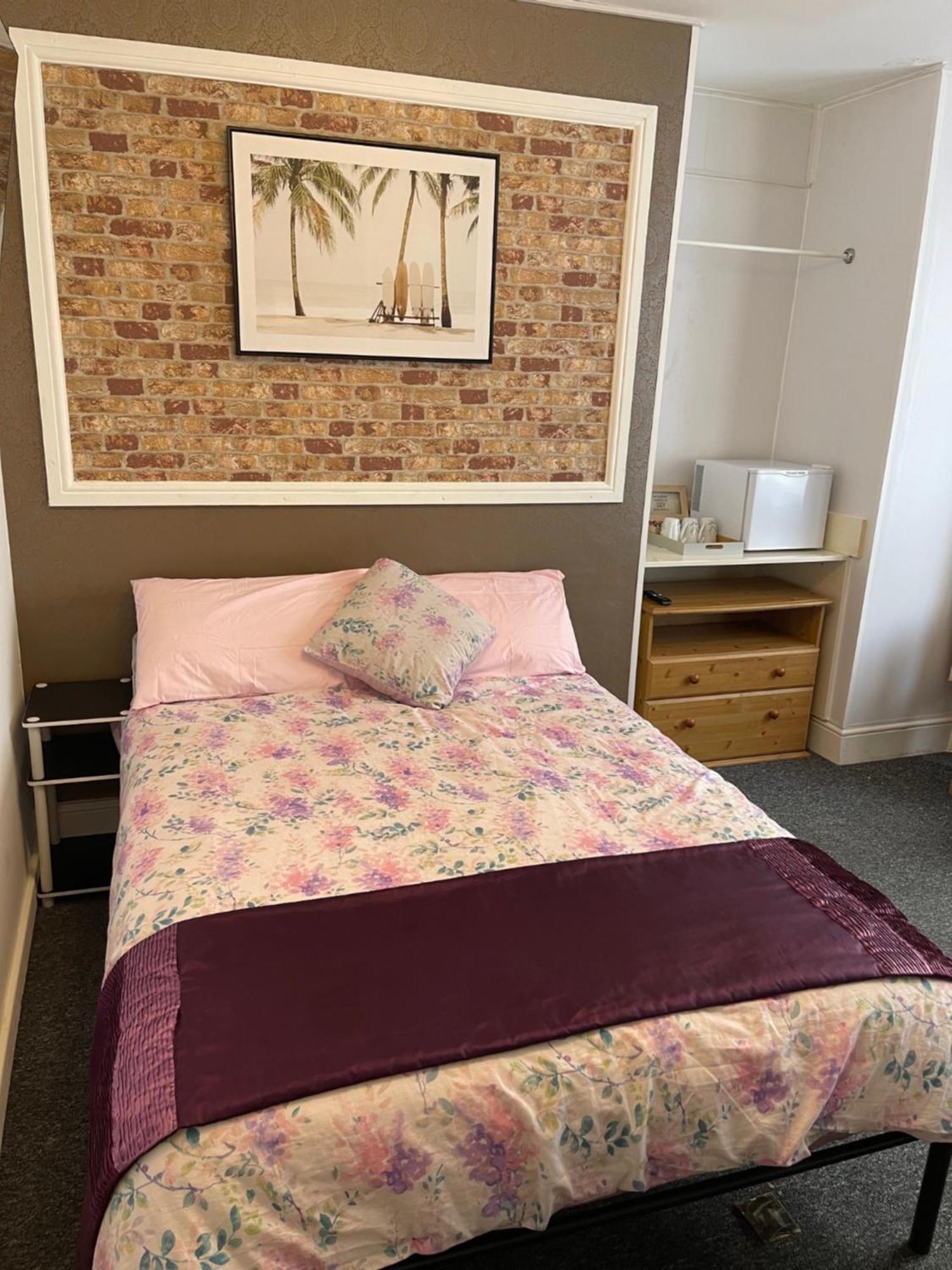 Backpackers Blackpool Hotel & Suites Esterno foto