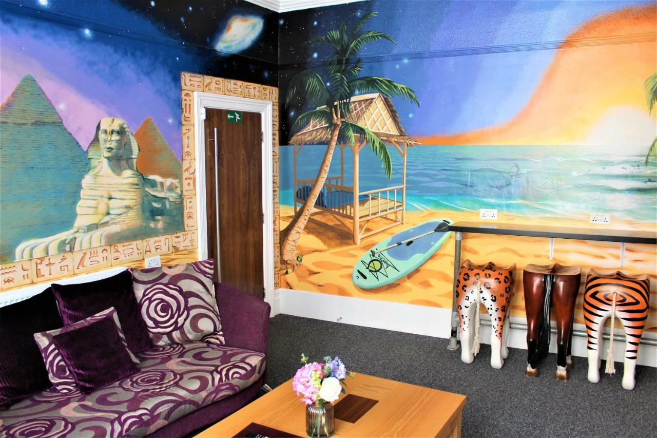 Backpackers Blackpool Hotel & Suites Esterno foto