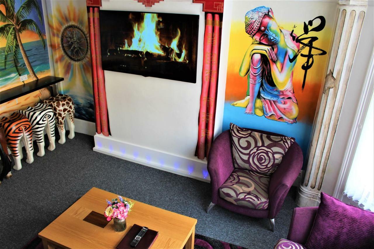 Backpackers Blackpool Hotel & Suites Esterno foto